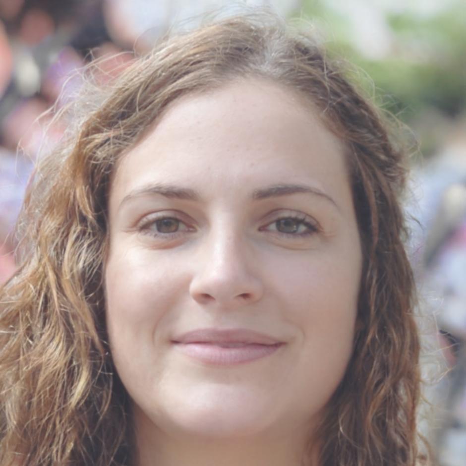 Frau Dr. Lisa Weber, Teammanagement-Expertin